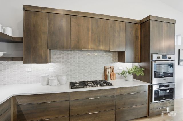 6612 S Zenith Avenue, Meridian, ID 83642