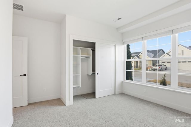 6612 S Zenith Avenue, Meridian, ID 83642