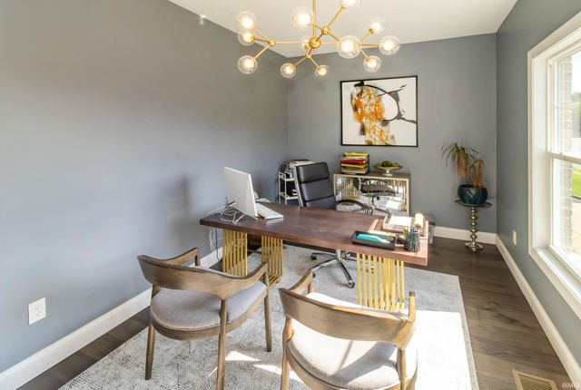 1955 Olde Mill Court, Newburgh, IN 47630