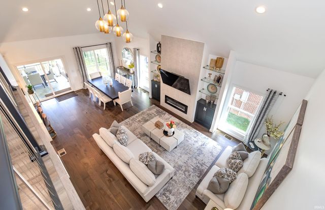 1955 Olde Mill Court, Newburgh, IN 47630