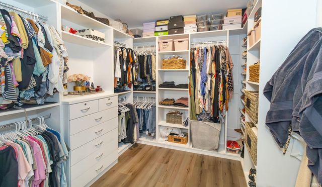 1955 Olde Mill Court, Newburgh, IN 47630