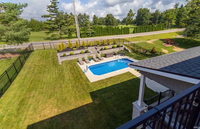 1955 Olde Mill Court, Newburgh, IN 47630