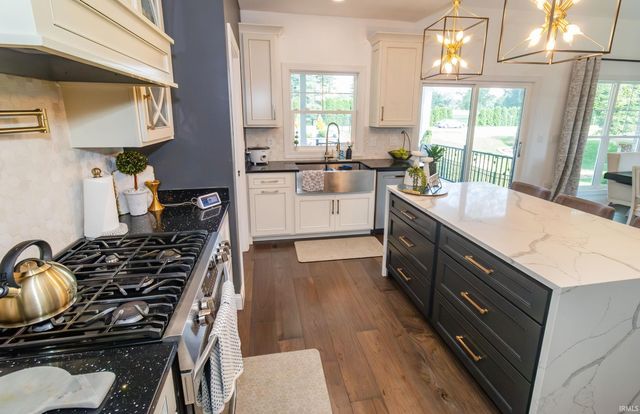 1955 Olde Mill Court, Newburgh, IN 47630