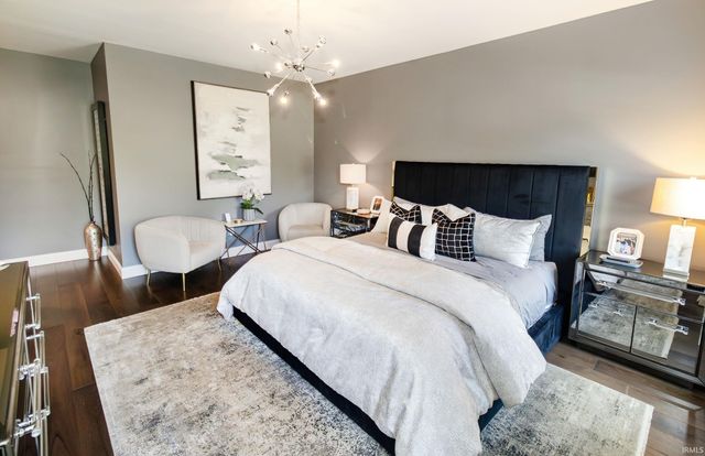 1955 Olde Mill Court, Newburgh, IN 47630