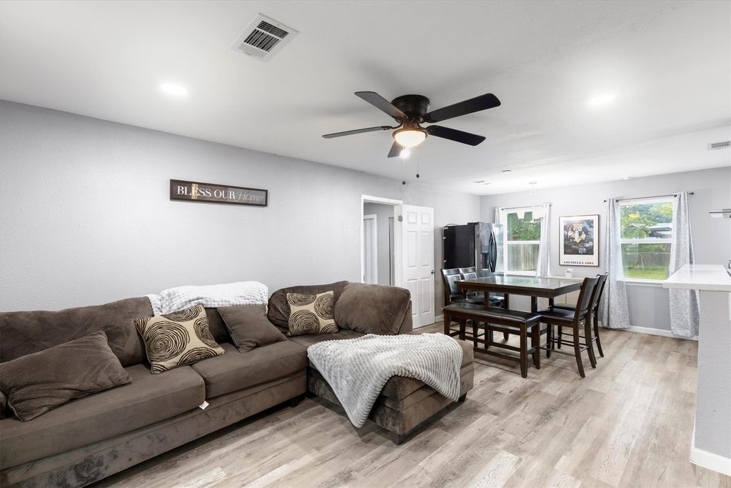 6331 Fenway Street, Dallas, TX 75217