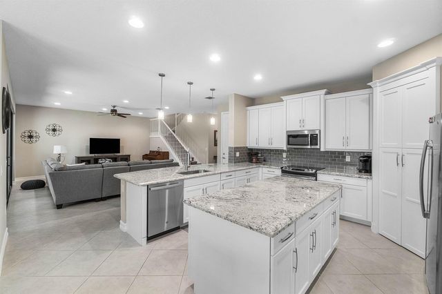 8109 Snowflake Obsidian Trail, Delray Beach, FL 33446