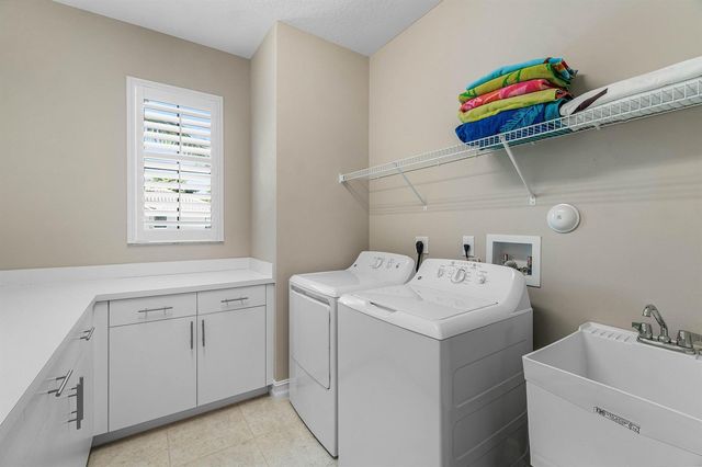 8109 Snowflake Obsidian Trail, Delray Beach, FL 33446