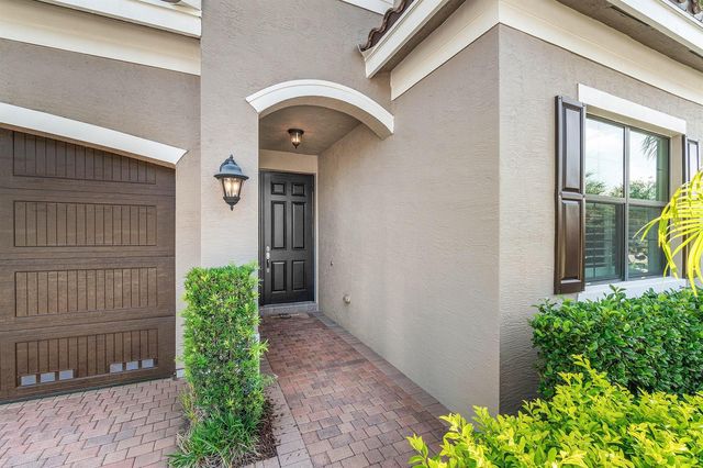 8109 Snowflake Obsidian Trail, Delray Beach, FL 33446