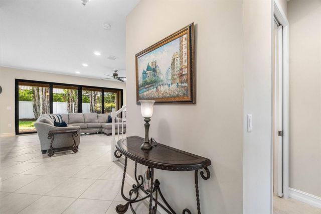 8109 Snowflake Obsidian Trail, Delray Beach, FL 33446