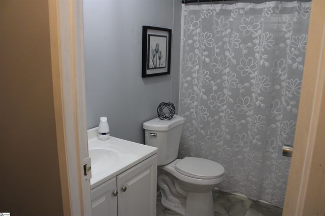 585 Midnight Road, Inman, SC 29349