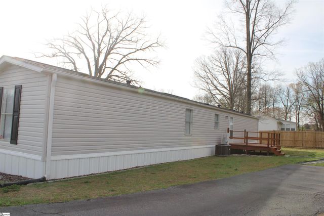 585 Midnight Road, Inman, SC 29349