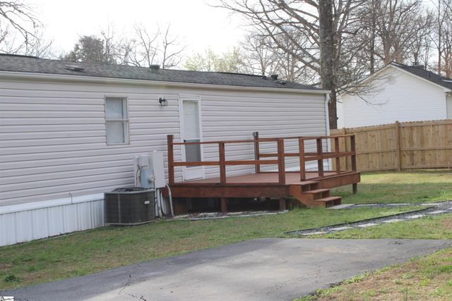 585 Midnight Road, Inman, SC 29349