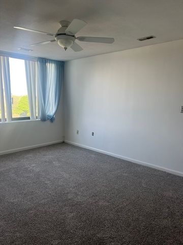 1004 Paradise Road PHB, Swampscott, MA 01907