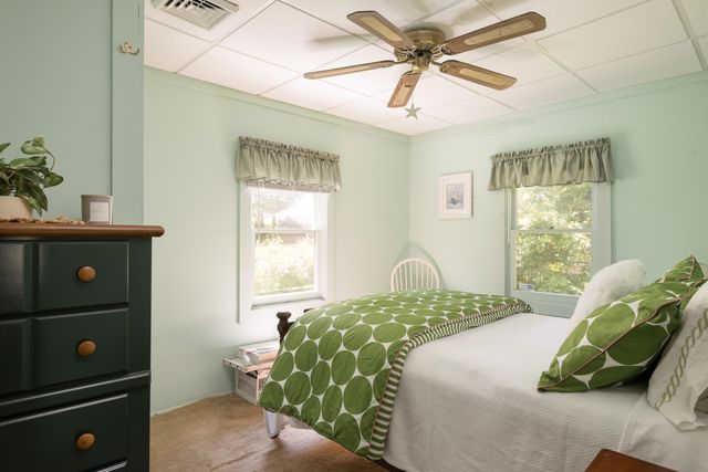 33 Kingwood Street, Wareham, MA 02571