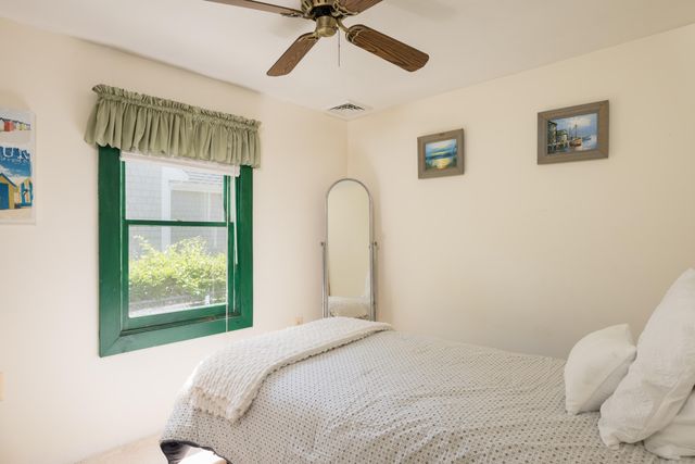 33 Kingwood Street, Wareham, MA 02571