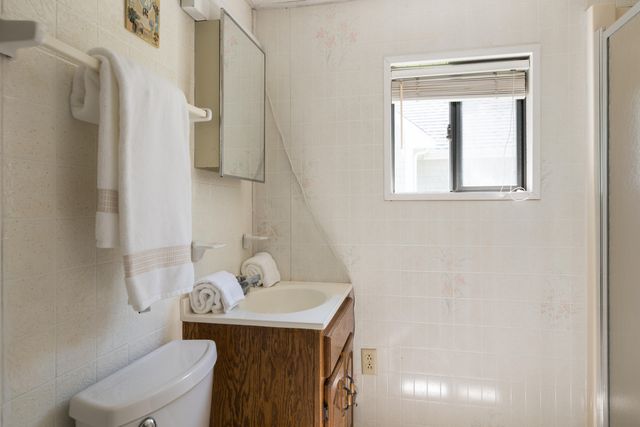 33 Kingwood Street, Wareham, MA 02571