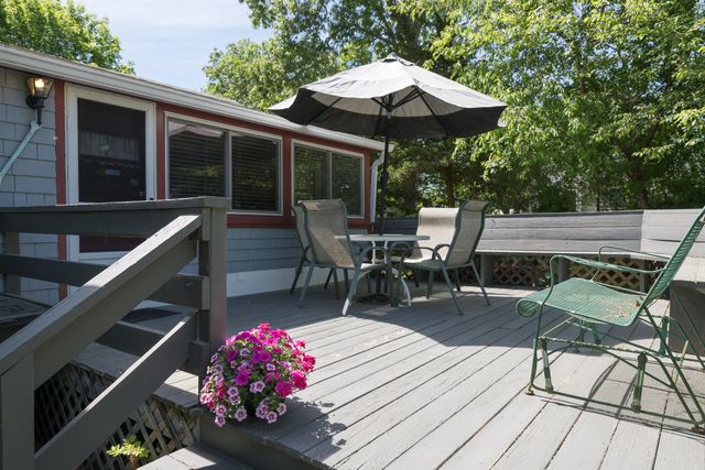 33 Kingwood Street, Wareham, MA 02571