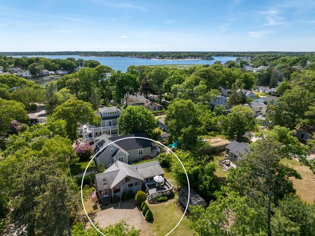 33 Kingwood Street, Wareham, MA 02571
