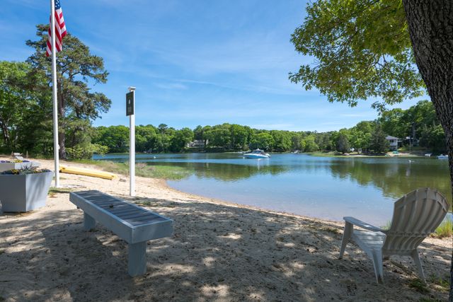 33 Kingwood Street, Wareham, MA 02571