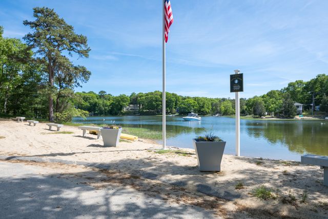 33 Kingwood Street, Wareham, MA 02571
