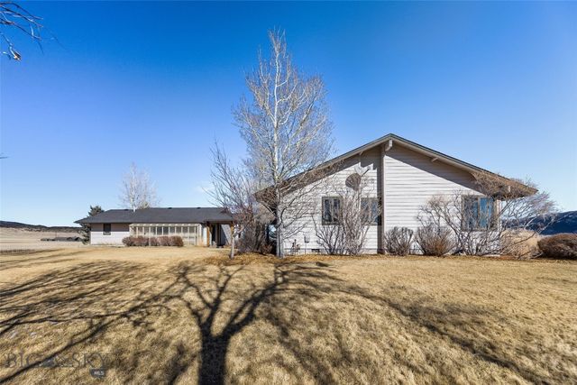 19 Green Wing Road, Ennis, MT 59729