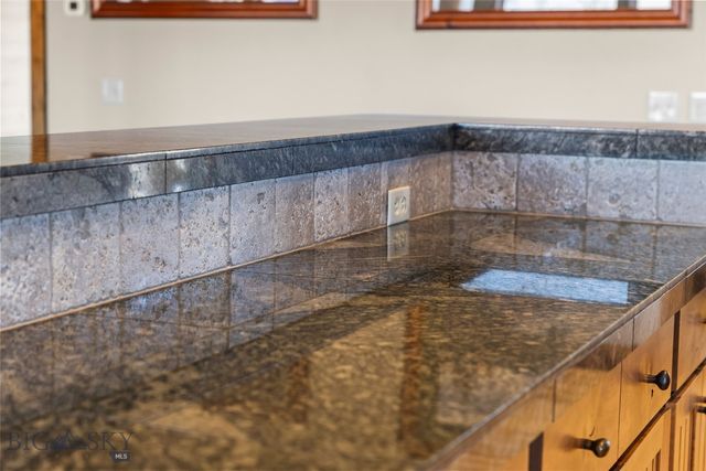 19 Green Wing Road, Ennis, MT 59729