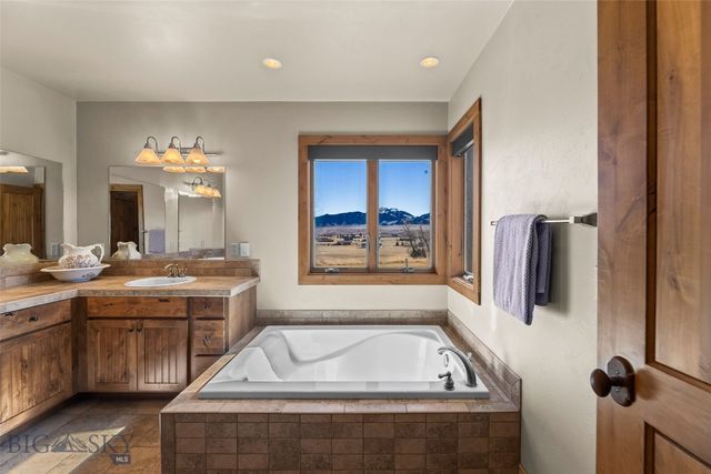 19 Green Wing Road, Ennis, MT 59729