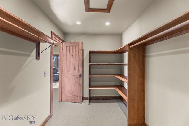 19 Green Wing Road, Ennis, MT 59729