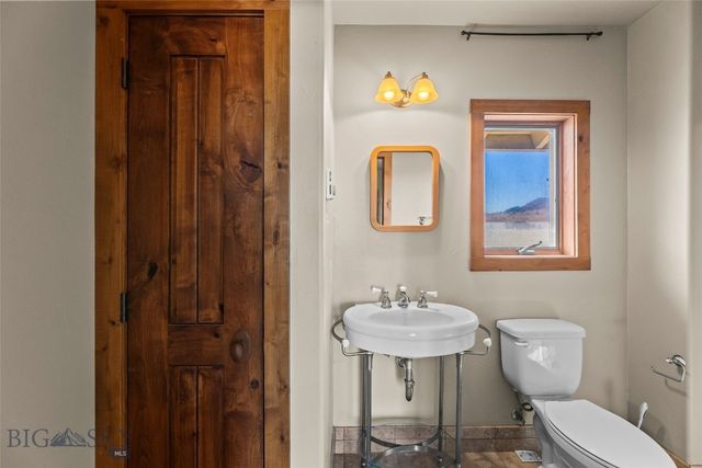 19 Green Wing Road, Ennis, MT 59729