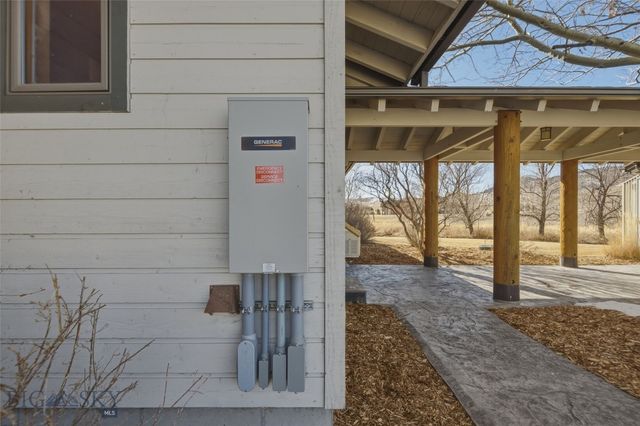 19 Green Wing Road, Ennis, MT 59729