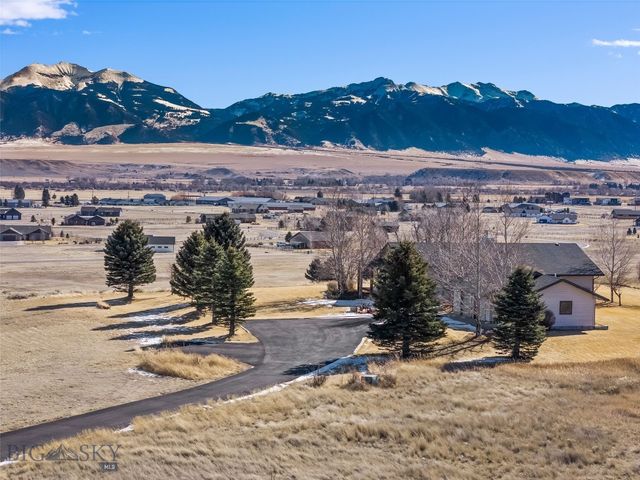 19 Green Wing Road, Ennis, MT 59729