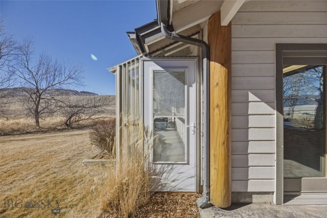 19 Green Wing Road, Ennis, MT 59729