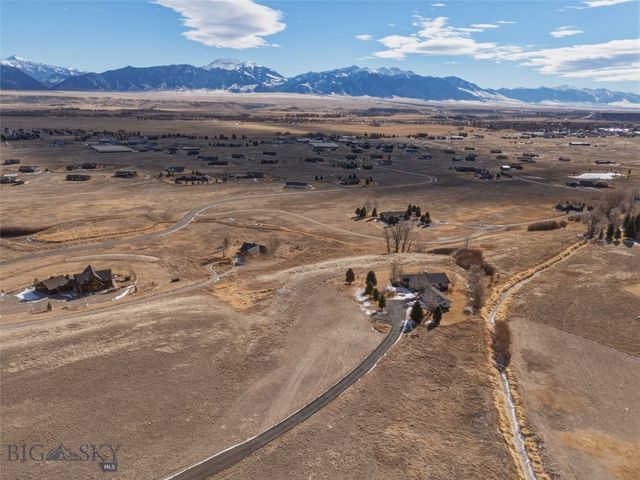 19 Green Wing Road, Ennis, MT 59729