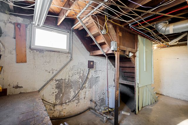 18433 E 1300th Street, Geneseo, IL 61254