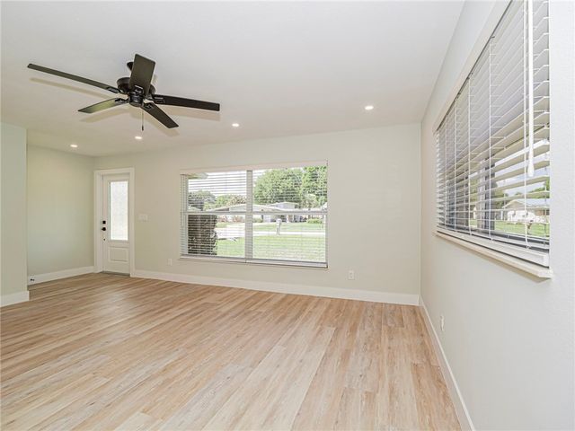 1130 35th Avenue, Vero Beach, FL 32960