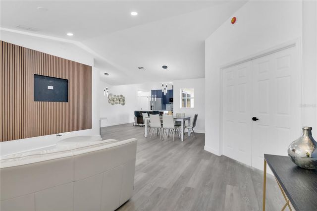 1120 DUNBRIDGE STREET, Apopka, FL 32703