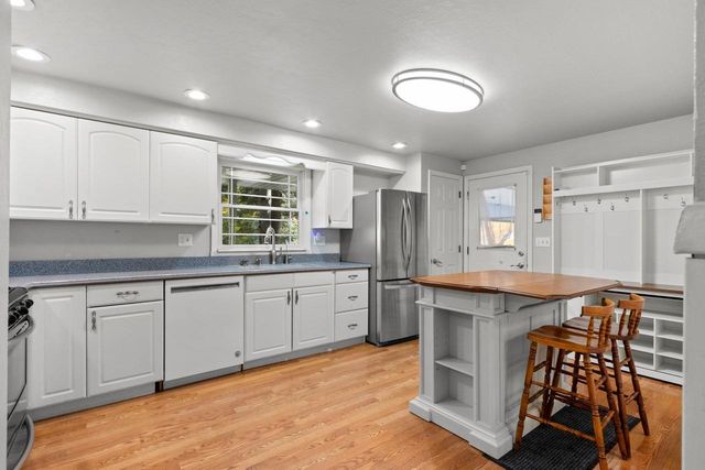 3683 AUSTRIAN LANE, Suamico, WI 54313