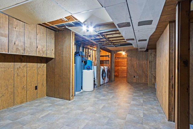 3683 AUSTRIAN LANE, Suamico, WI 54313