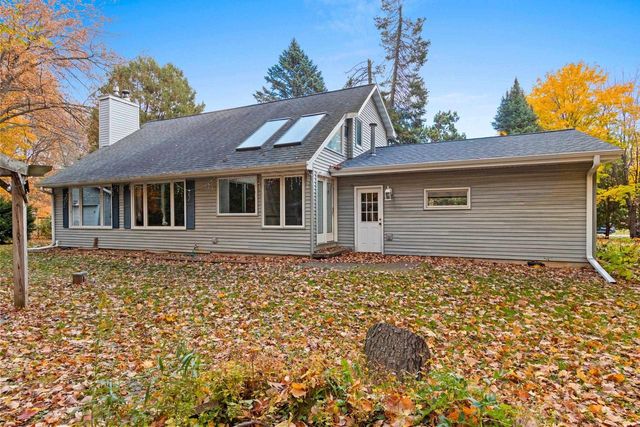 3683 AUSTRIAN LANE, Suamico, WI 54313