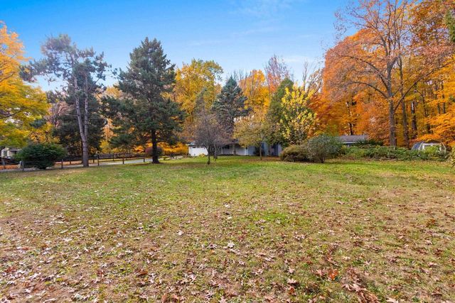 3683 AUSTRIAN LANE, Suamico, WI 54313