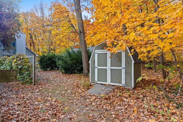 3683 AUSTRIAN LANE, Suamico, WI 54313