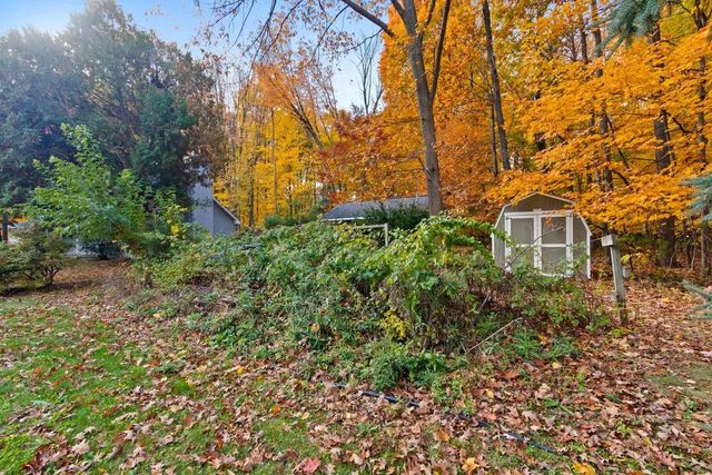 3683 AUSTRIAN LANE, Suamico, WI 54313