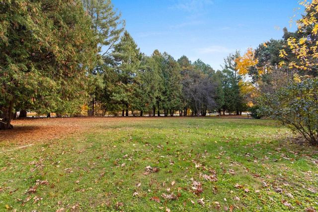 3683 AUSTRIAN LANE, Suamico, WI 54313