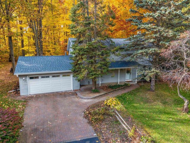 3683 AUSTRIAN LANE, Suamico, WI 54313