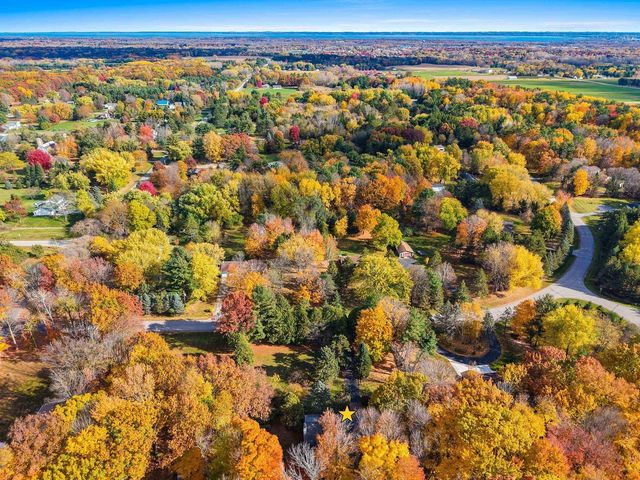 3683 AUSTRIAN LANE, Suamico, WI 54313