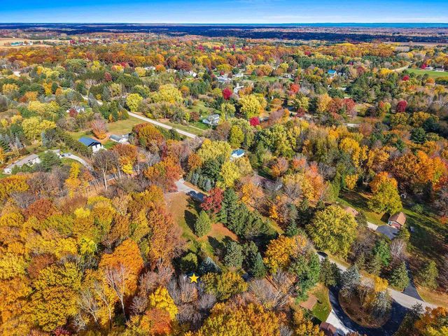 3683 AUSTRIAN LANE, Suamico, WI 54313