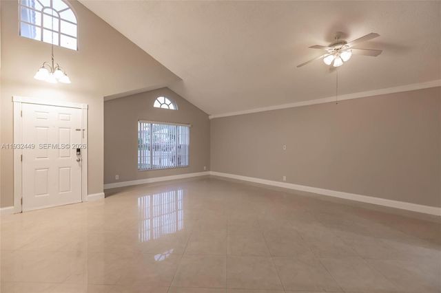 2042 Cross Breeze Dr, Wellington, FL 33414