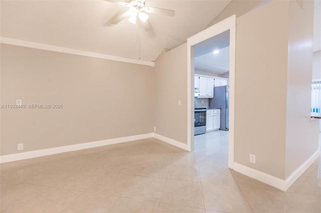 2042 Cross Breeze Dr, Wellington, FL 33414