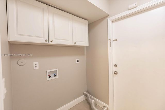 2042 Cross Breeze Dr, Wellington, FL 33414