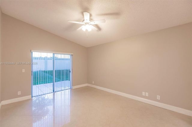 2042 Cross Breeze Dr, Wellington, FL 33414